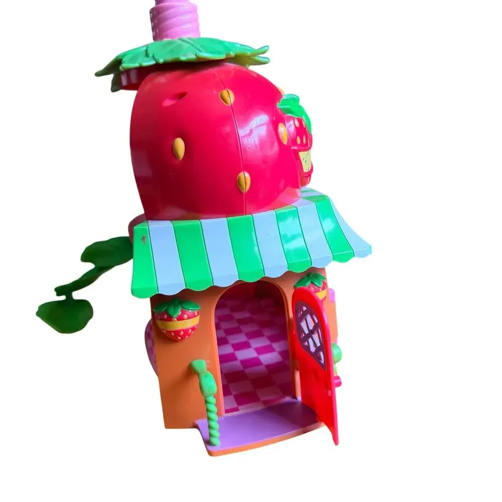 2008 Hasbro Strawberry Shortcake Berry Cafe Playset Dollhouse Figure Accessories